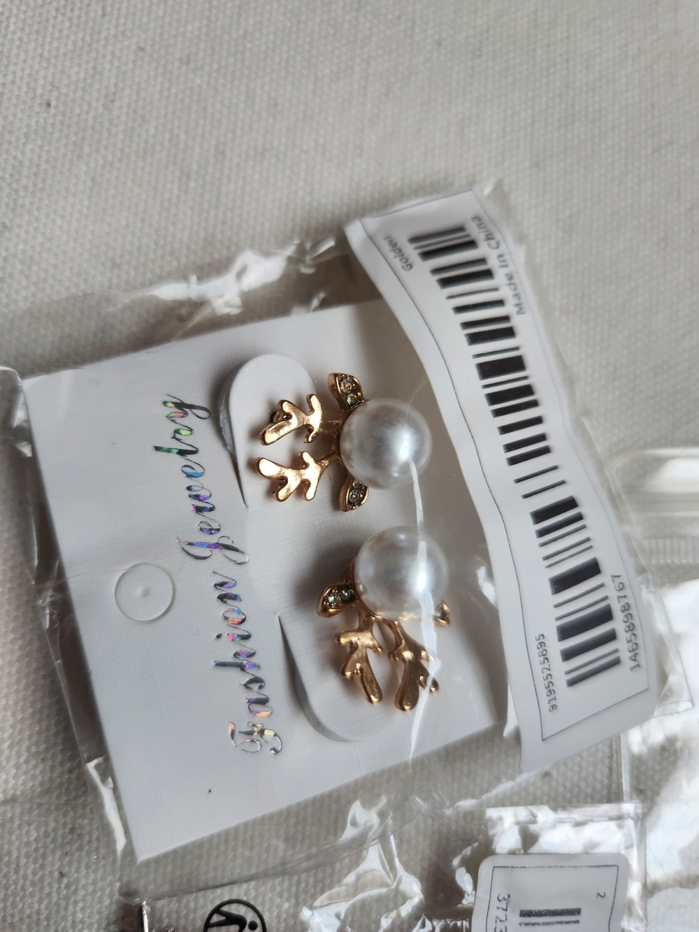 Mixed Pack of Holiday Fashion Earrings - Picture 4 of 5